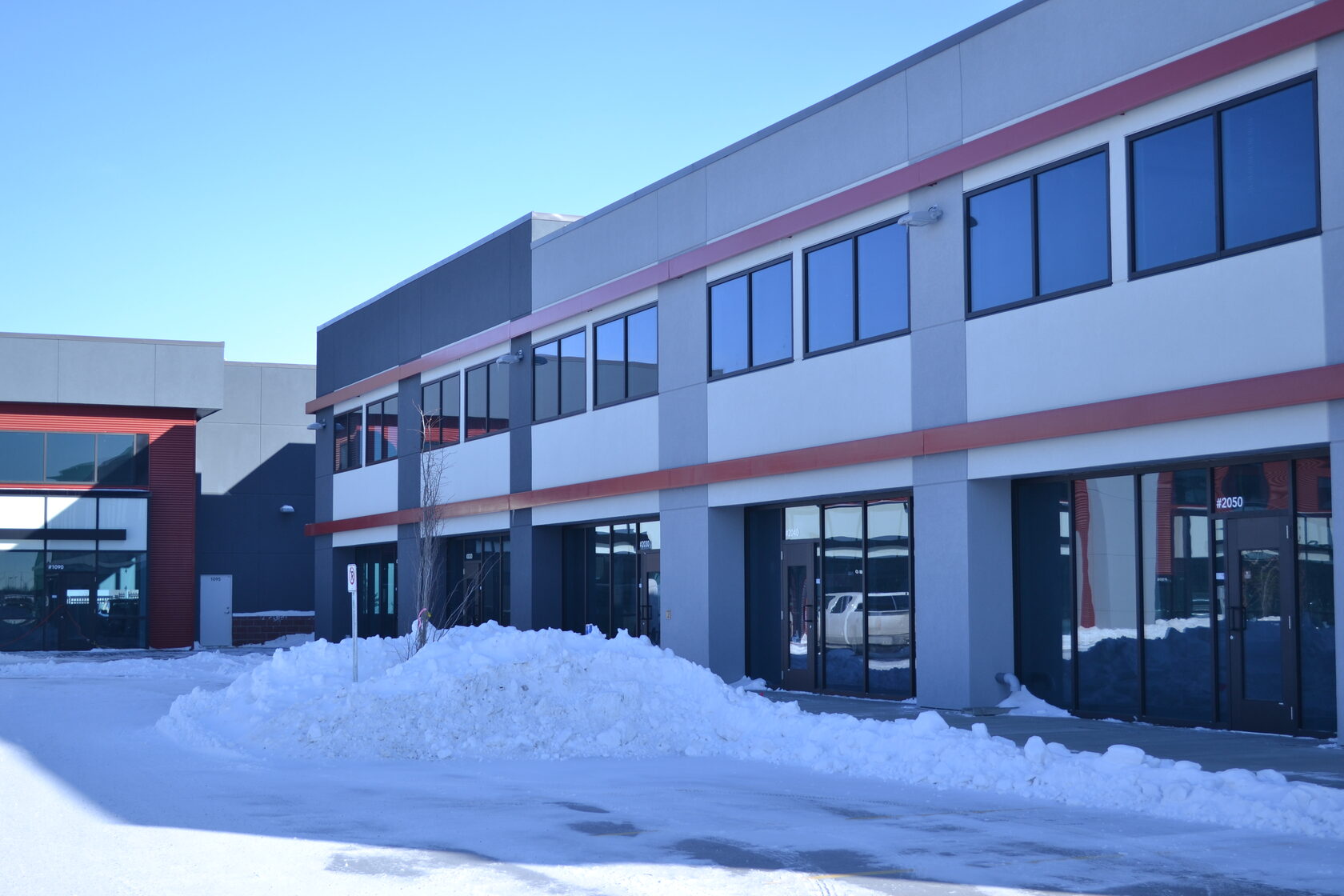 LongBoard_Jacksonpor-commercial-property-exterior-service-contractor-calgary-maxima-construction