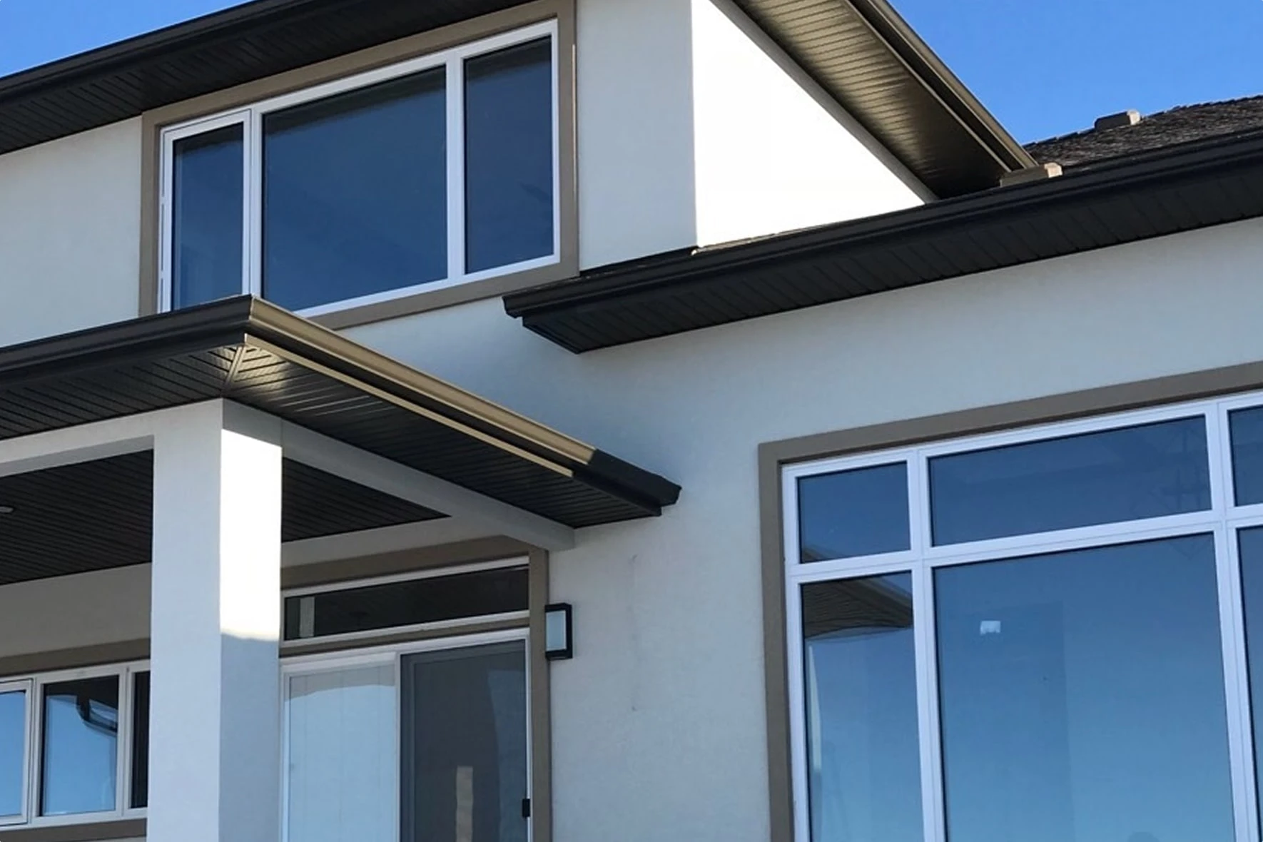 Soffit-Fascia-exterior-contractor-calgary-maxima-construction-min